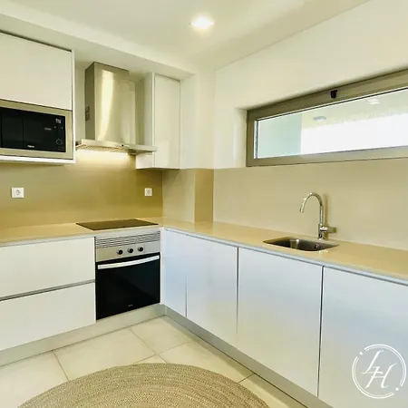 Sunset - Luxury - Pool - Garden - 500m Daire *