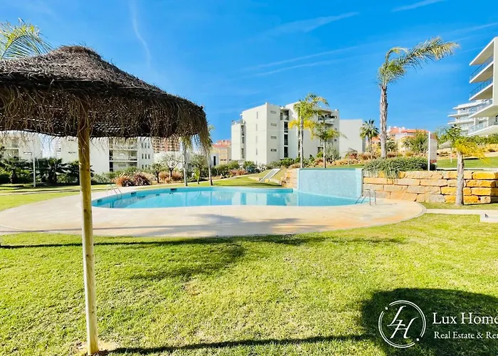 Sunset - Luxury - Pool - Garden - 500m Apartment