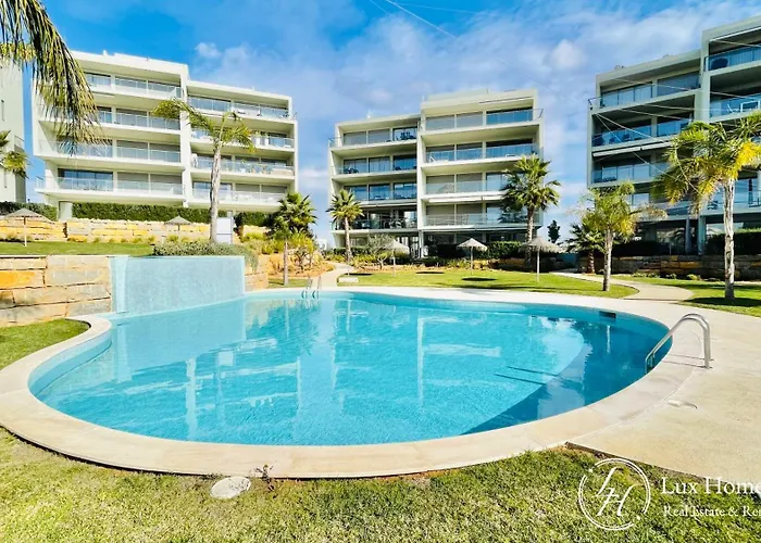 Apartment Sunset - Luxury - Pool - Garden - 500m