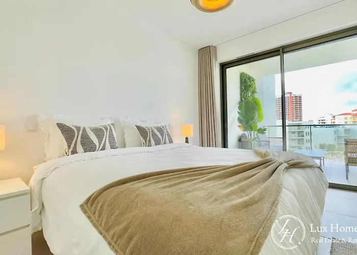 Sunset - Luxury - Pool - Garden - 500m Apartment *